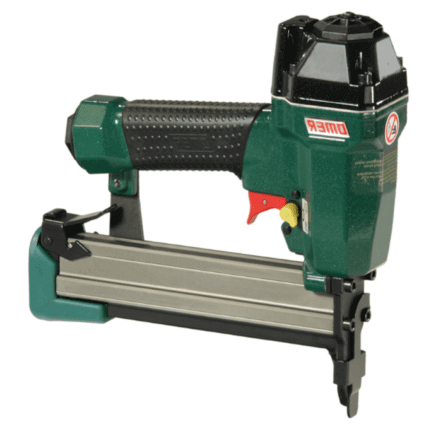 Fotografia prezintă capsatorul pneumatic Omer 90.38B, folosit pentru fixări rapide și precise în aplicații industriale.