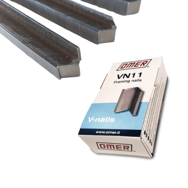 Capse metalice tip VN OMER VN11, ideale pentru fixarea ramelor, cutie compactă pentru depozitare ușoară.